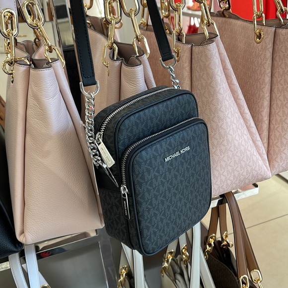 Michael Kors Jet Set Flight Crossbody black - Picture 9 of 10